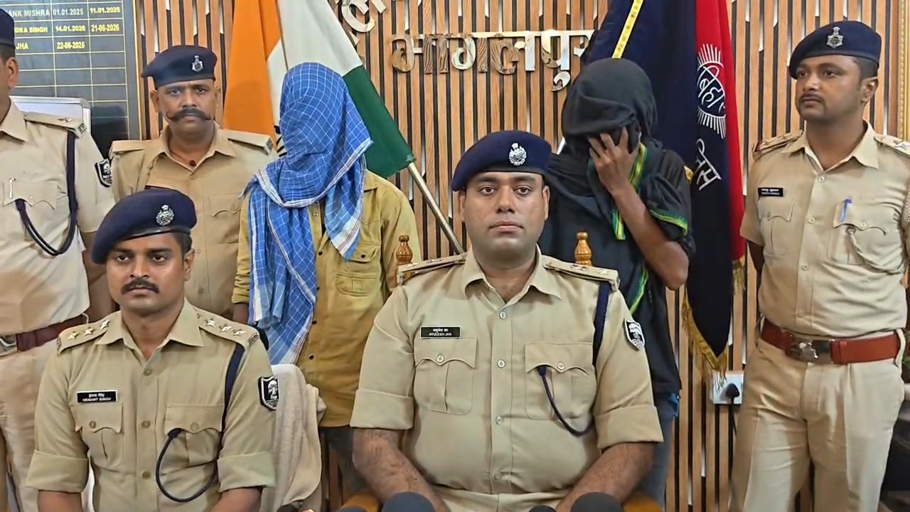 भागलपुर के बरहपुरा में मिट्टी में दबे शव के मामले में पुलिस कार्रवाई