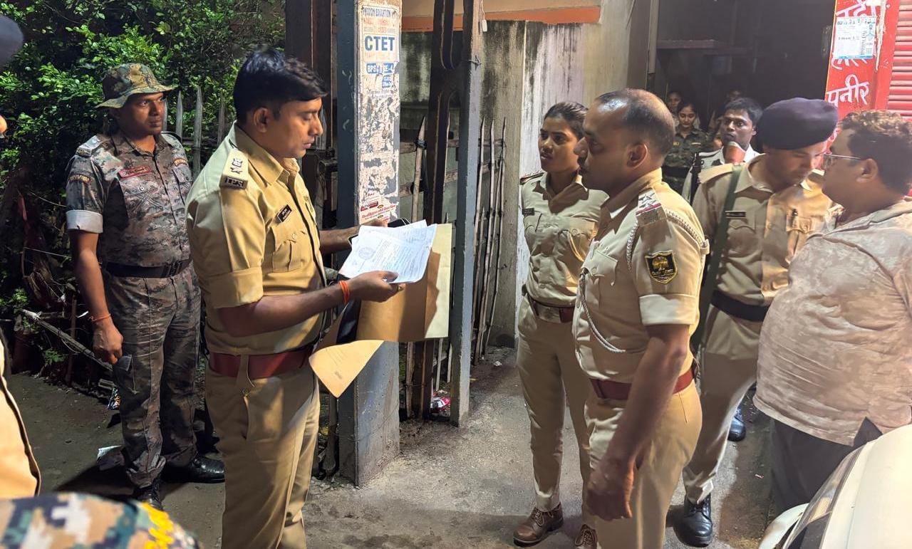 भागलपुर में SSP प्रमोद कुमार यादव का देर रात औचक निरीक्षण