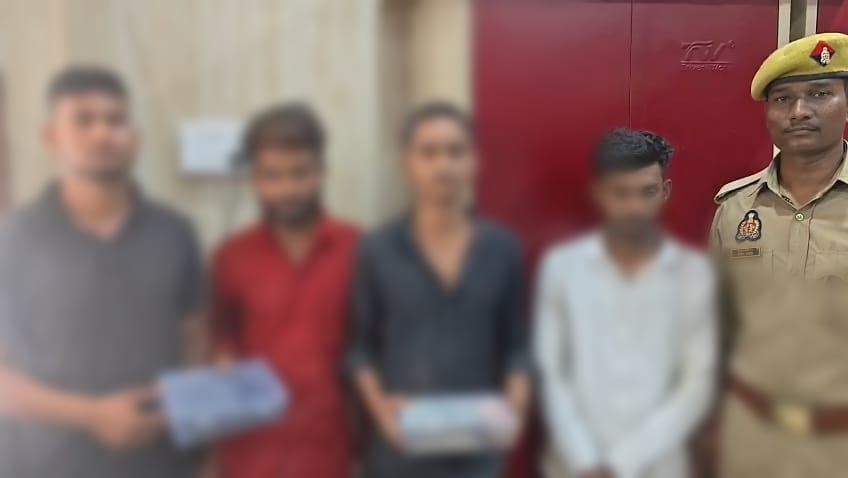 चंदौली CSC संचालक लूट
